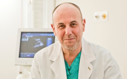 Novembre azzurro: dalla robotica alla Ricerca, in Humanitas Mater Domini al centro la salute maschile. Intervista al dott. Taverna