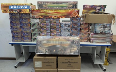 Sequestrati 250 chili di botti illegali: 29enne nei guai