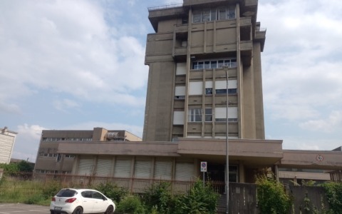 “No al piano attuativo per l’ex Signal Lux”