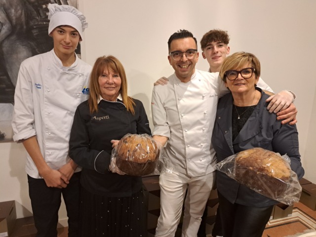 Pienone a Palazzo Leone da Perego per Arte Panettone