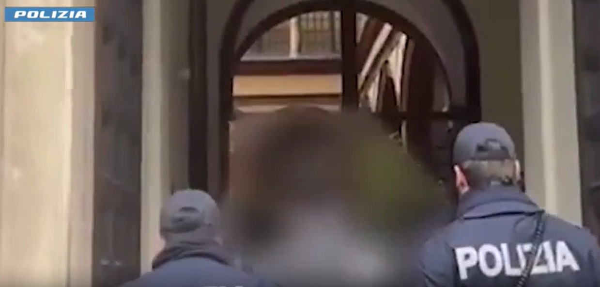 Furto di un orologio da 25mila euro: arrestati quattro giovani