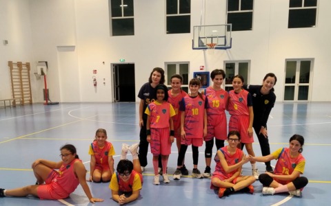 Prima storica vittoria per l’under 13 femminile di basket