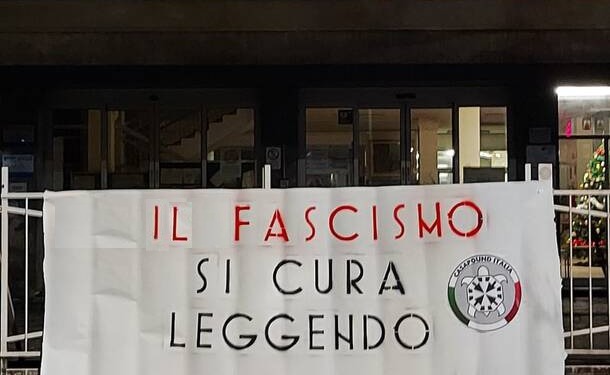 “Più libri, più liberi”, è scontro fra Casa Pound e Pd