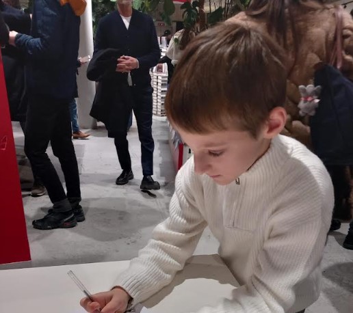 Gioele, il piccolo fumettista che conquista la Feltrinelli