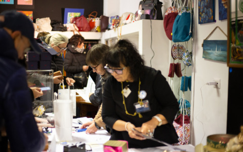 Avvio positivo per il temporary shop dell’Hospice