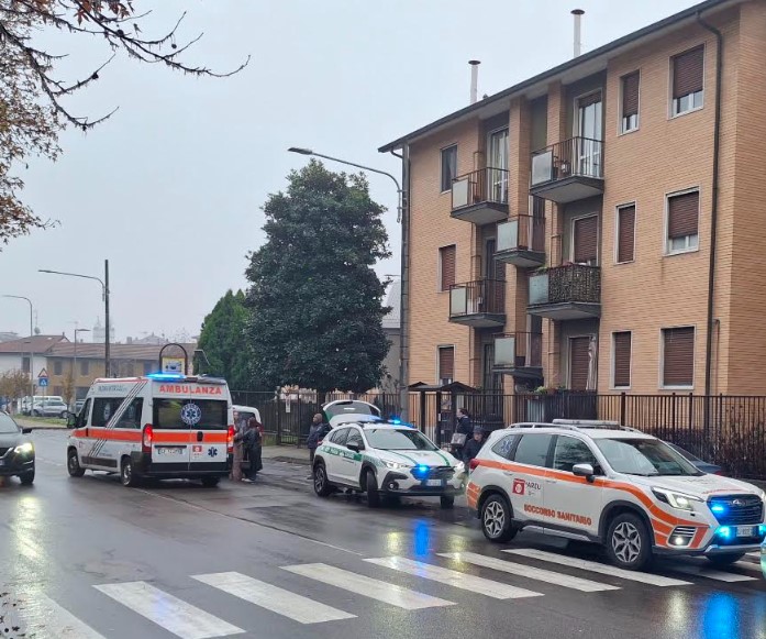 Ragazzo investito  mentre va a scuola: trasportato al Niguarda