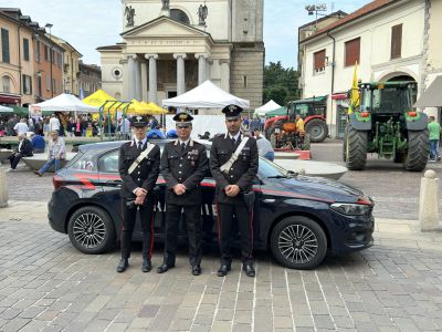Portata in Costa Rica dalla mamma, riabbraccia il padre dopo 4 anni grazie ai carabinieri di Rho