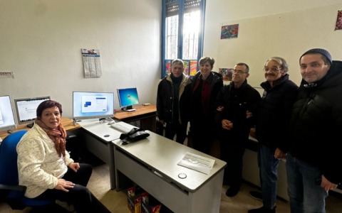 Nuovi pc per lo sportello disabili di Anffas
