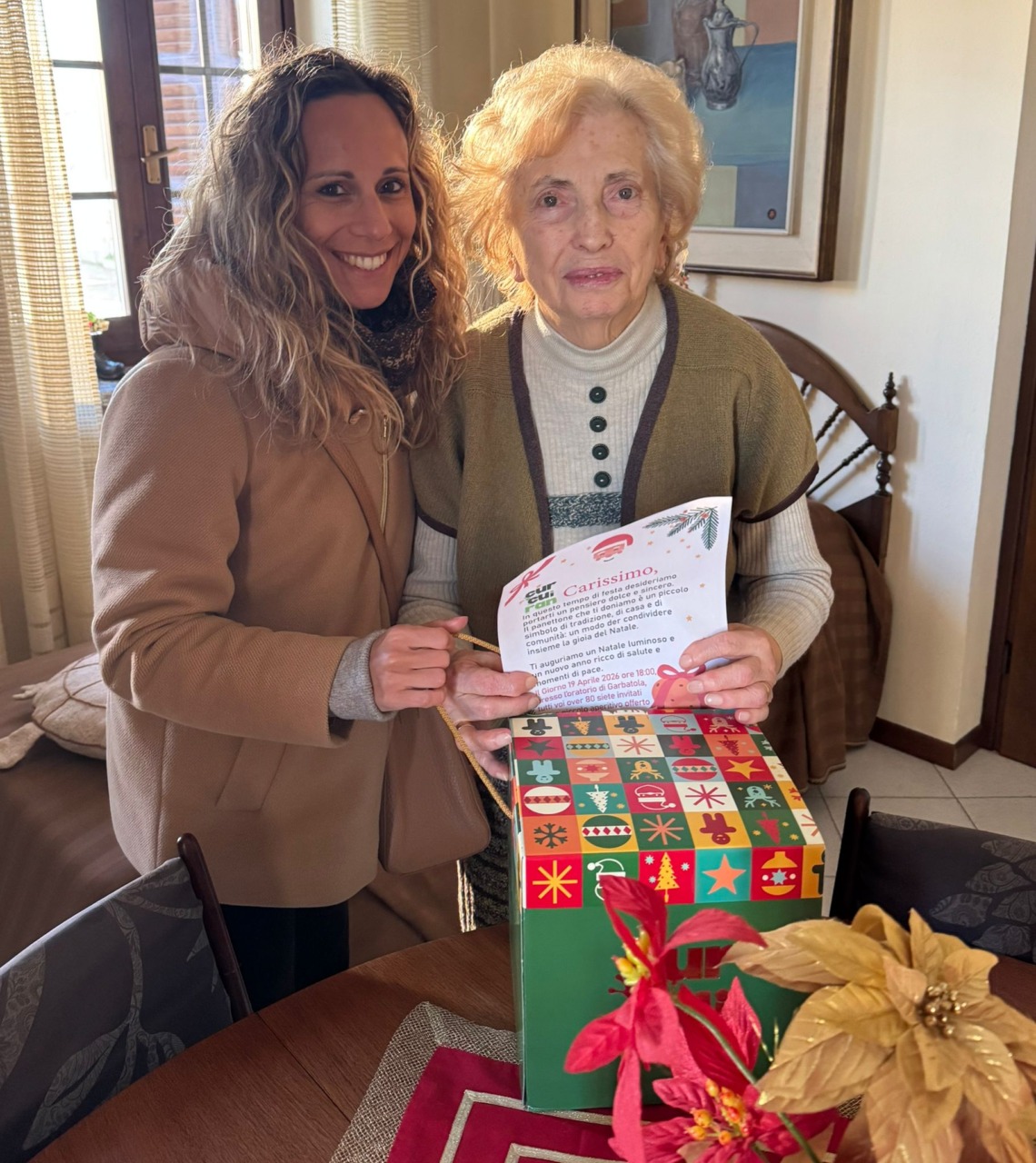 Panettoni in regalo agli over 80: il gesto di bontà della Cur Cui Ran