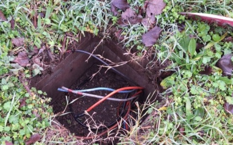 Furti e allacciamenti abusivi sulla rete elettrica pubblica