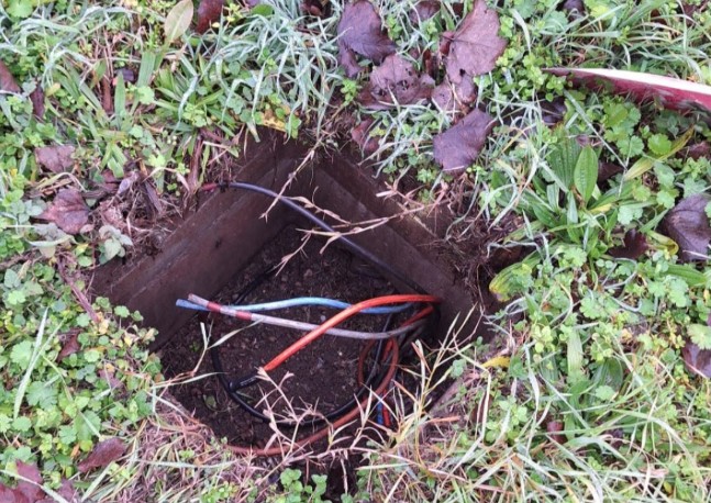 Furti e allacciamenti abusivi sulla rete elettrica pubblica