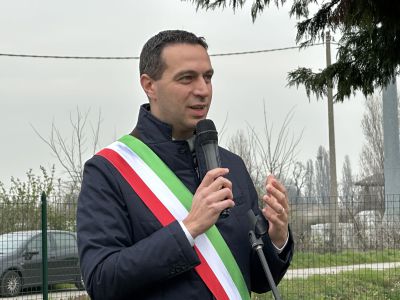 “Sparare botti e petardi è pericoloso per persone e animali: evitiamolo”