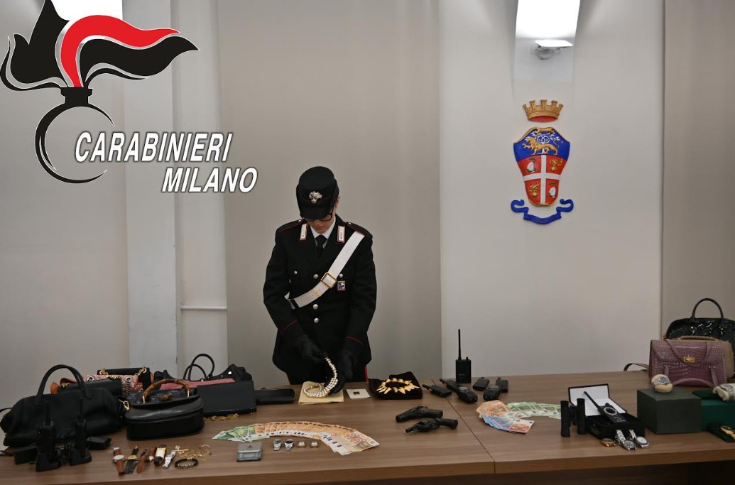 Truffa del finto Carabiniere: arrestate 21 persone, a capo del gruppo una nonnina di 96 anni
