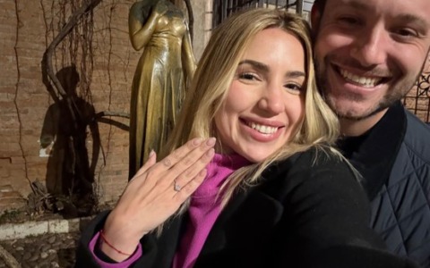 La Polizia recupera l’anello rubato, proposta di matrimonio all’ufficio denunce della stazione Centrale