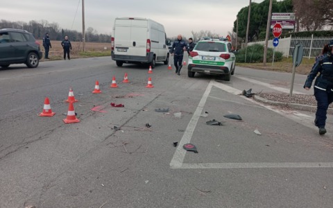 Grave incidente stradale sulla Varesina coinvolti due giovani di 18 anni