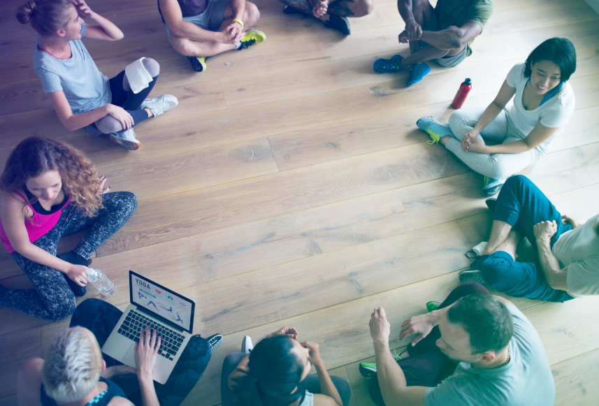 “Tessere reti tra donne” l’iniziativa che unisce