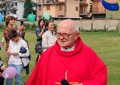 Il ringraziamento della comunità a don Giuseppe