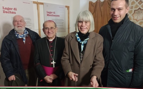 L’arcivescovo di Milano Mario Delpini ha inaugurato la mostra “Ribelli per amore – Sacerdoti nei lager nazisti e nella Resistenza rhodense”.