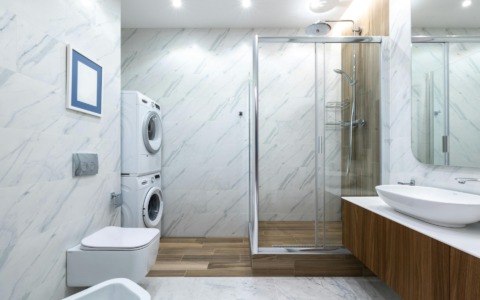 Bagno: piccoli accorgimenti che lo rendono più sicuro anche per le persone anziane