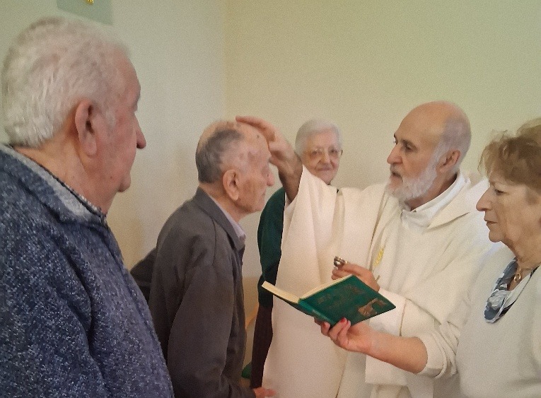 Messa per la Beata Vergine di Lourdes alla Rsa