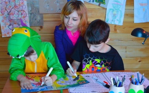 Carriera in asilo nido senza titolo universitario: corsi abilitanti e alternative