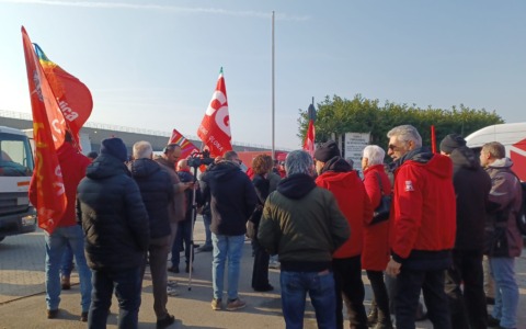 Sciopero di tutti i lavoratori Brt e presidio di protesta, dopo l’aggressione al segretario generale della Filt-Cgil Ticino Olona