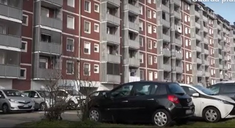 Cade dal quarto piano, i carabinieri indagano sulla morte misteriosa di Marianna Pietropolli