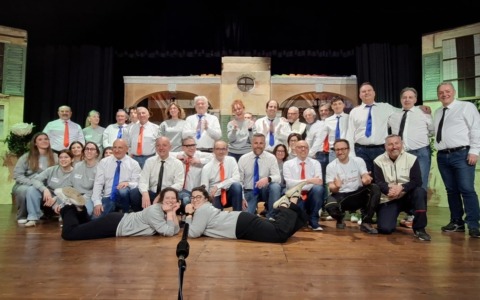 “Una dolce serata in compagnia” colpisce ancora: altri applausi