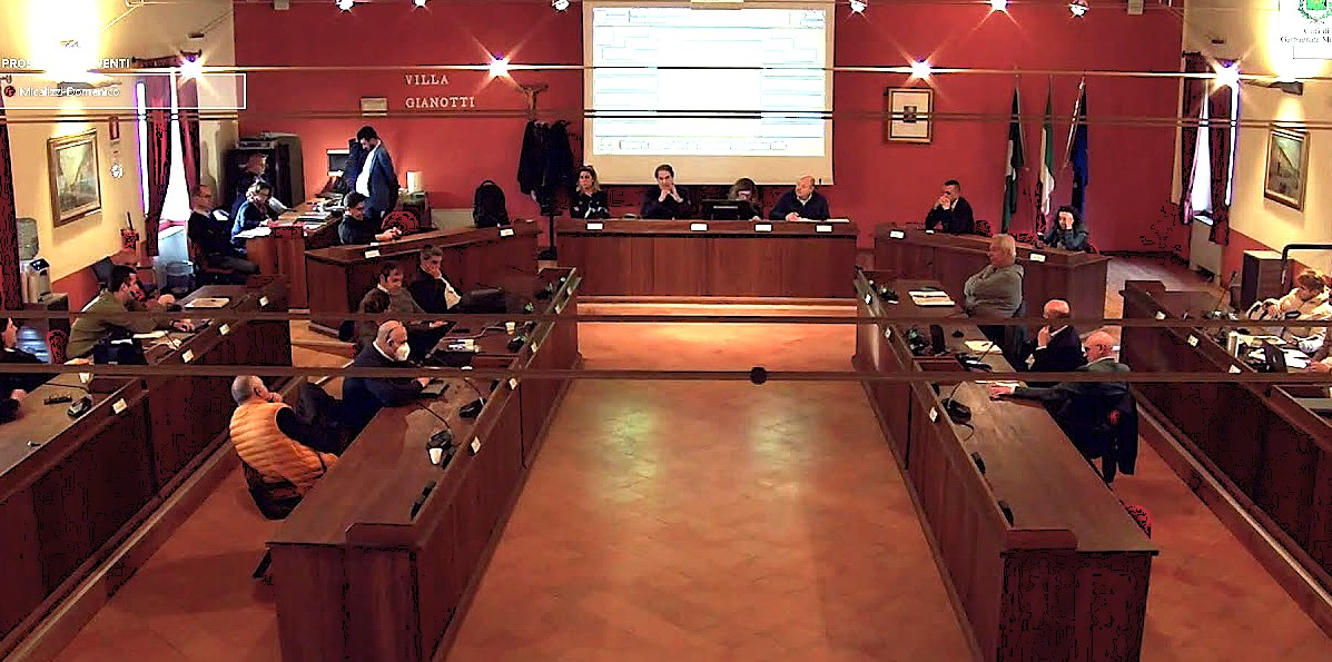 Dimissioni in massa dal direttivo locale di Forza Italia