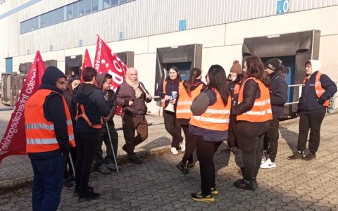 60 posti di lavoro in bilico. I lavoratori della Fiege di Arese in sciopero