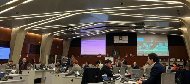 Il Consiglio regionale approva il bilancio 26-28: più risorse per sanità e infrastrutture senza aumentare le tasse