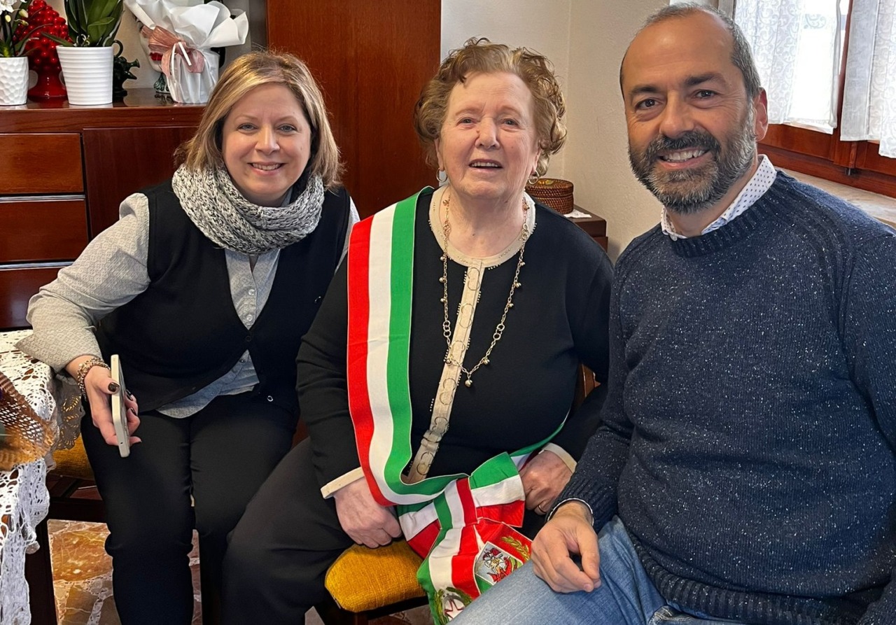 Pierina Chiapparini ha compiuto 100 anni: grande festa