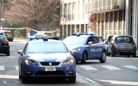 Furti, droga e armi in casa: arrestate otto persone