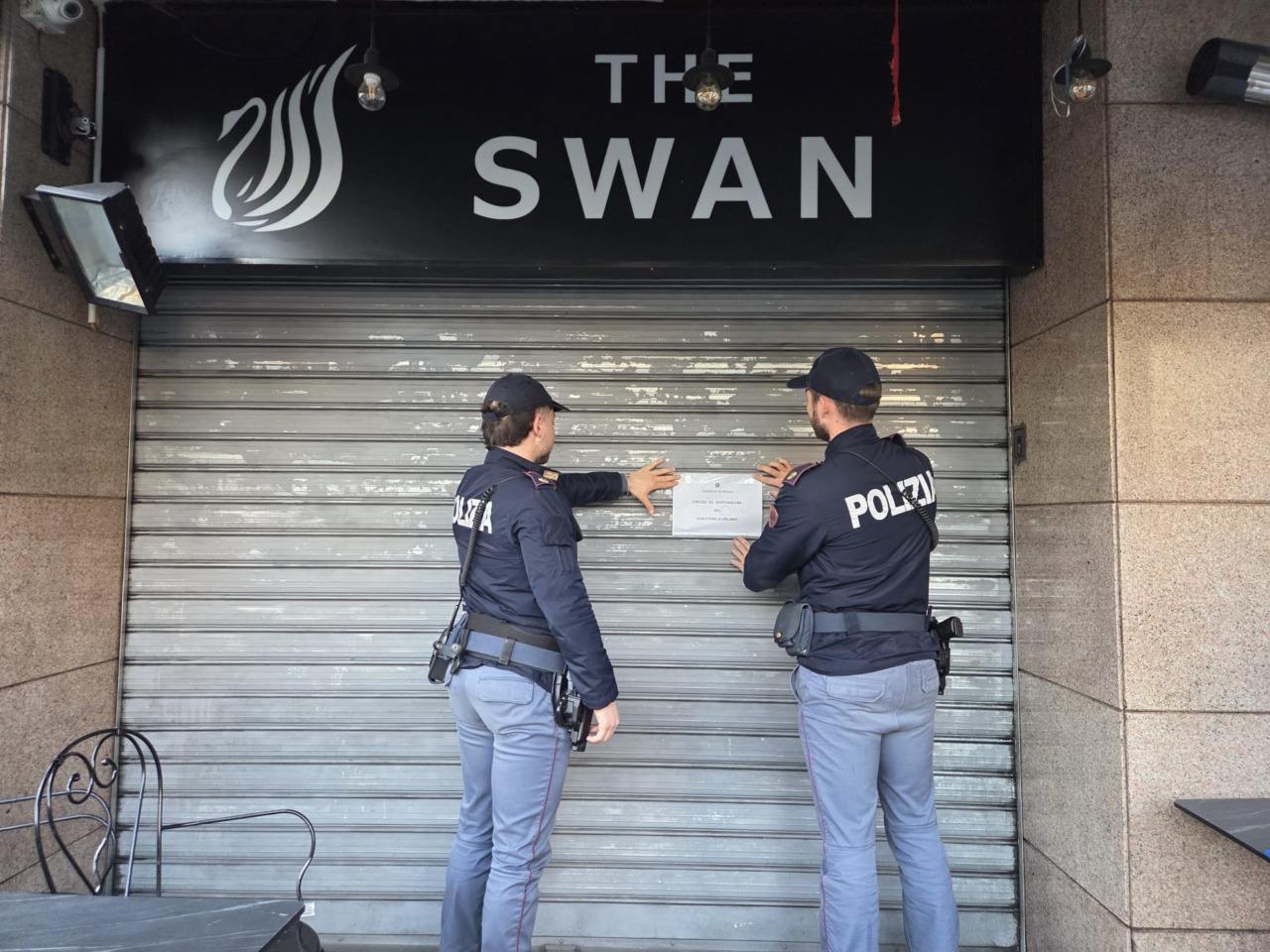 Droga e risse: chiuso per 15 giorni il locale “The Swan”