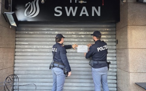 Droga e risse: chiuso per 15 giorni il locale “The Swan”
