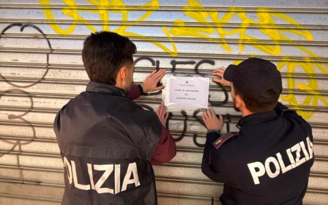 Clienti pregiudicati e con droga: chiuso per 15 giorni il Bar Tolstoj