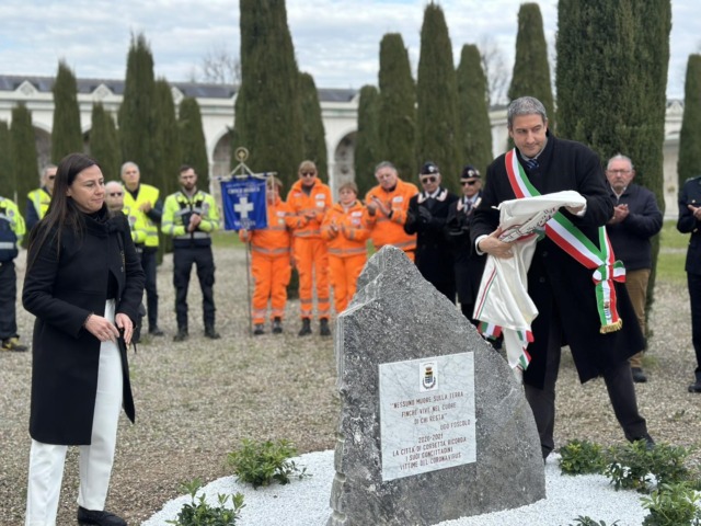Inaugurato il Monumento in ricordo delle vittime della pandemia Covid-19