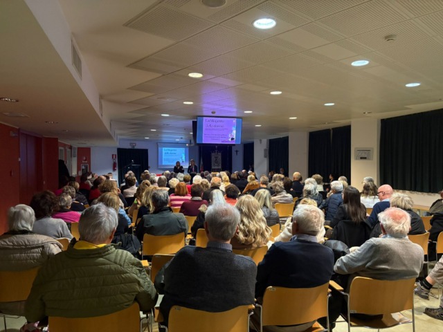 contest la magenta delle donne