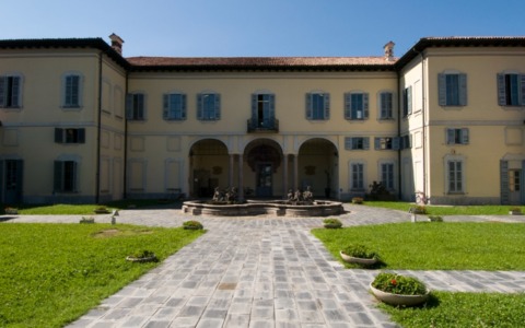 Bozzoli Extra, pronti a cantare insieme con il coro About500