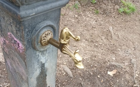 Fontanelle riparate dopo gli atti vandalici, il sindaco: “Non si ripeta più”