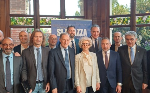 Presentazione per il candidato sindaco di centrodestra Marica Slavazza: “Voglio accompagnare Parabiago verso un tempo nuovo”