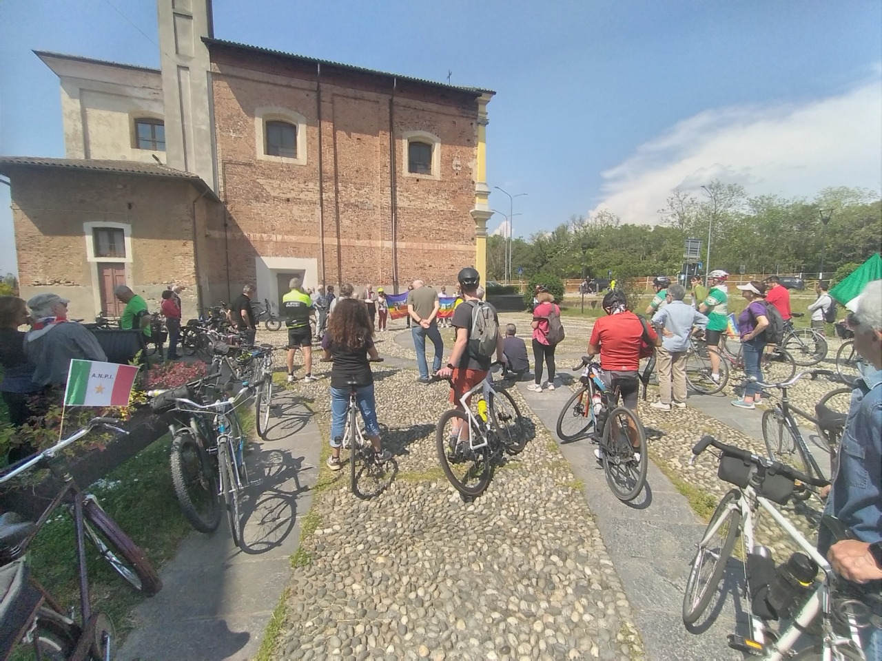 Sette comuni, una storia condivisa: la Ciclostaffetta della Liberazione fa il pieno di partecipazione