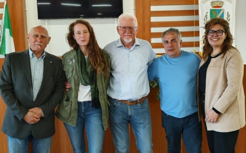 Lo storico bibliotecario va in pensione: “Lascio il mio luogo del cuore e un mondo di incontri”