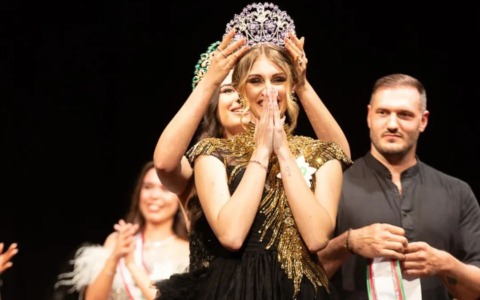 Carlotta Stronconi eletta Miss Paradisia 2026