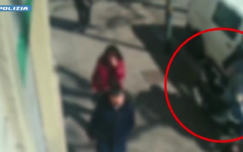 Strappa dal polso un Patek Philippe da 250mila euro e scappa, arrestato