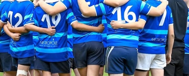 Paura sul campo da rugby: giocatore sedicenne rimedia un trauma cervicale e viene trasportato in ospedale