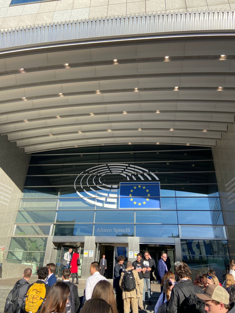 Studenti del Bernocchi a Bruxelles per i diritti dei migranti