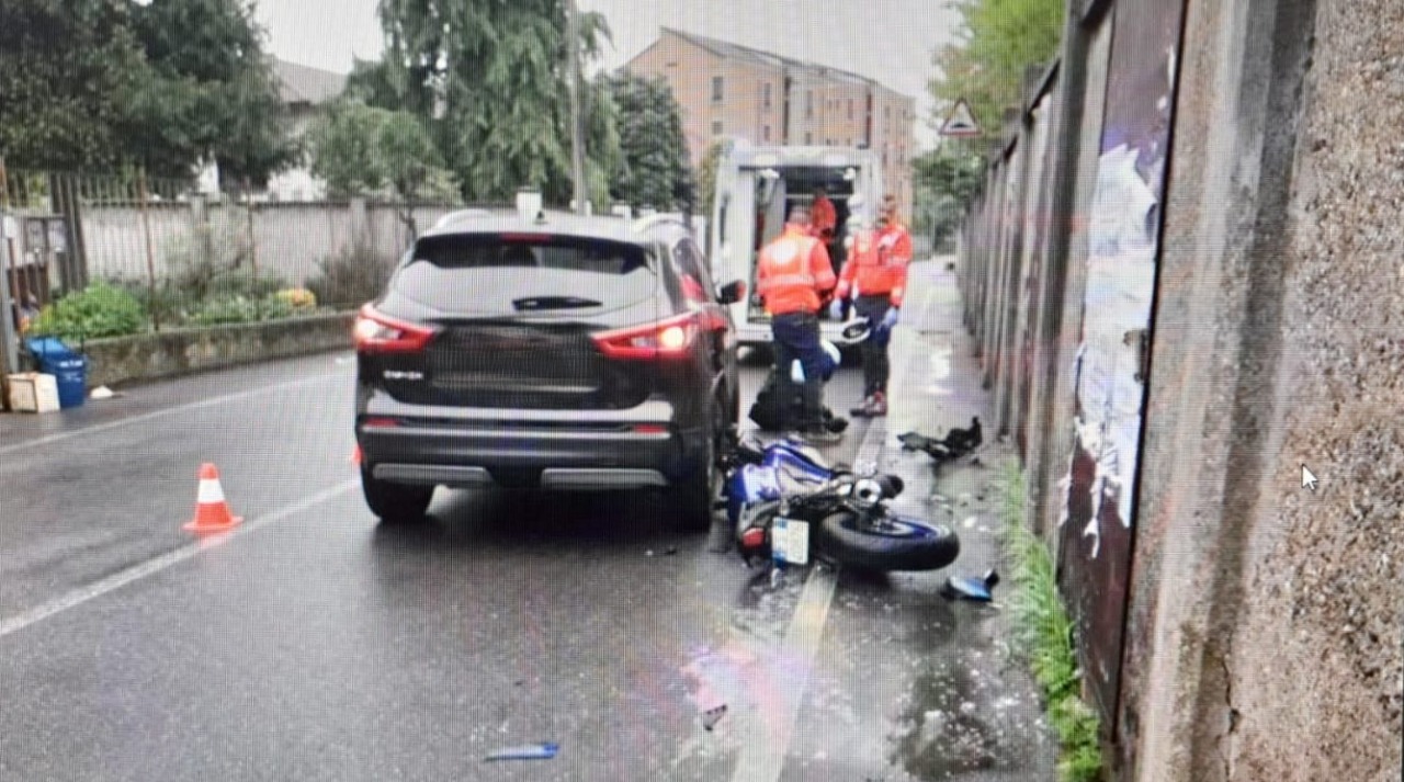 Incidente con la moto: 17 enne al Fornaroli