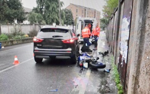 Incidente con la moto: 17 enne al Fornaroli