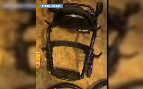 Ritrovata la carrozzina rubata ad un’insegnante disabile